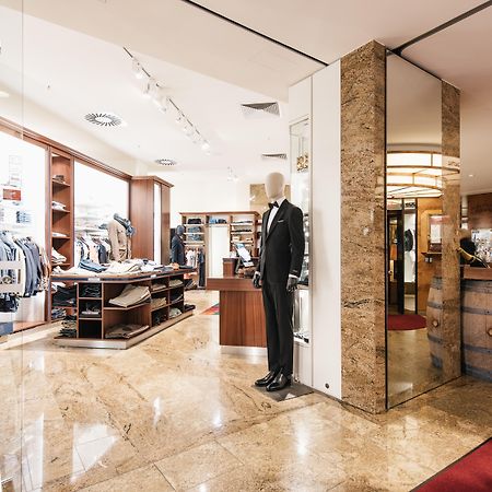 Grand Elysee Hamburg Ngoại thất bức ảnh Interior of the store in Vienna
