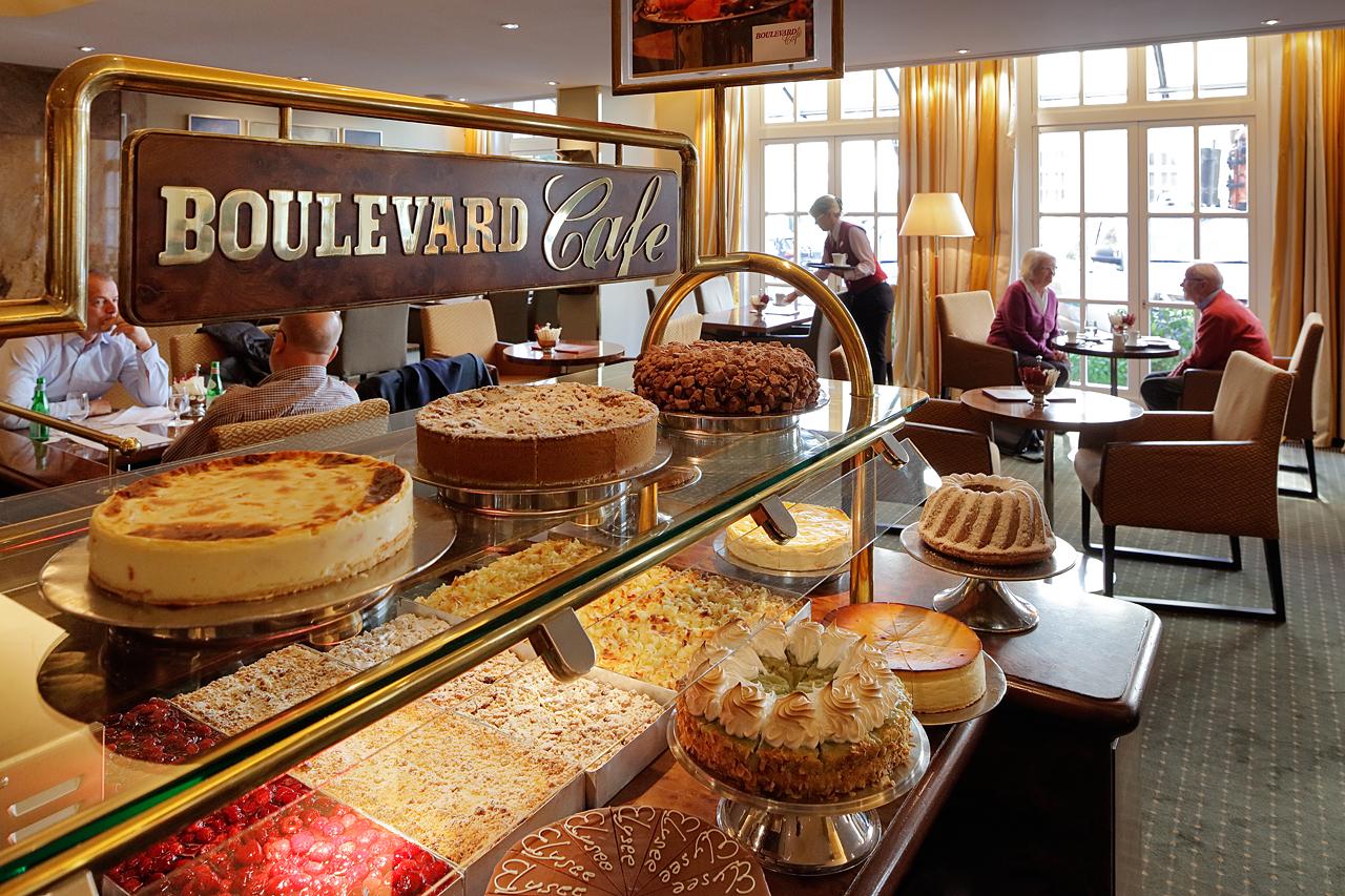 Grand Elysee Hamburg Ngoại thất bức ảnh Café Boulevard