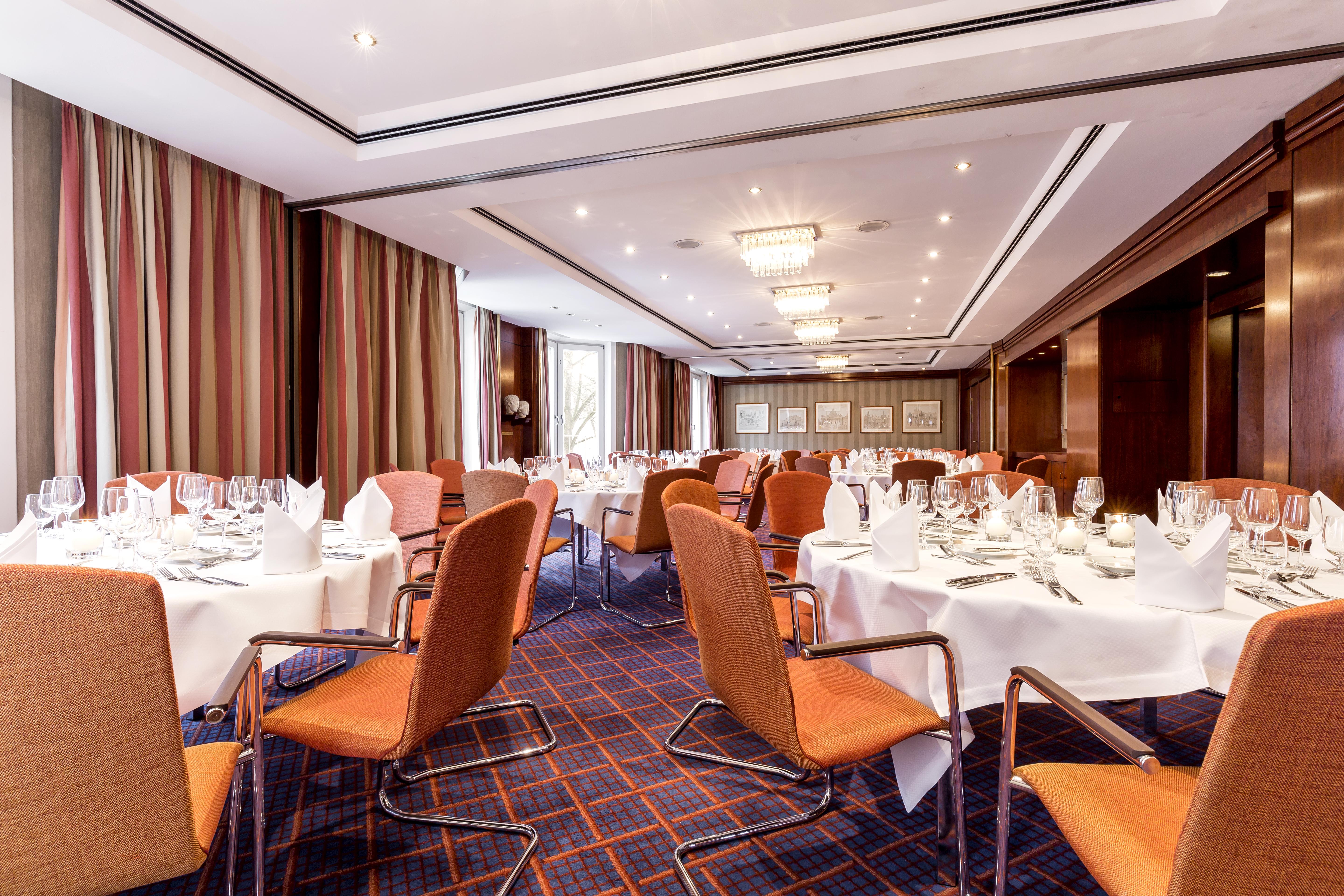 Grand Elysee Hamburg Ngoại thất bức ảnh The restaurant
