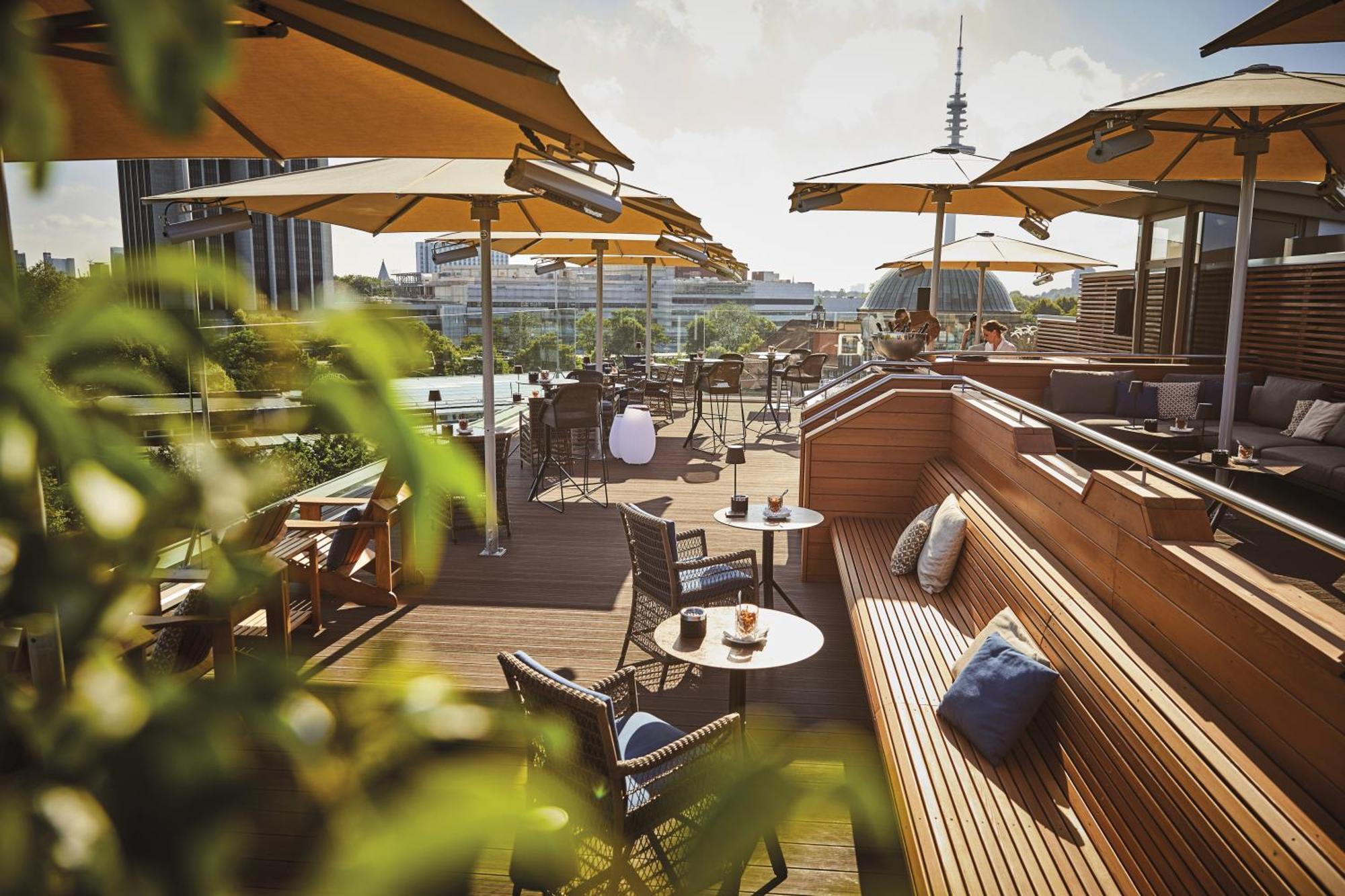Grand Elysee Hamburg Ngoại thất bức ảnh The Sky Bar